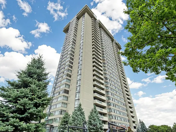 1555 Finch Ave E #3007, Toronto, ON M2J 4X9