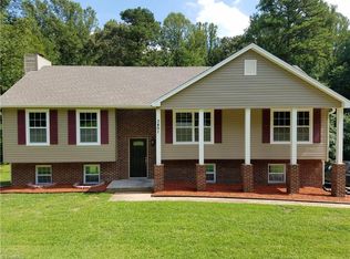 3401 Del Rio Ct, Winston Salem, NC 27105