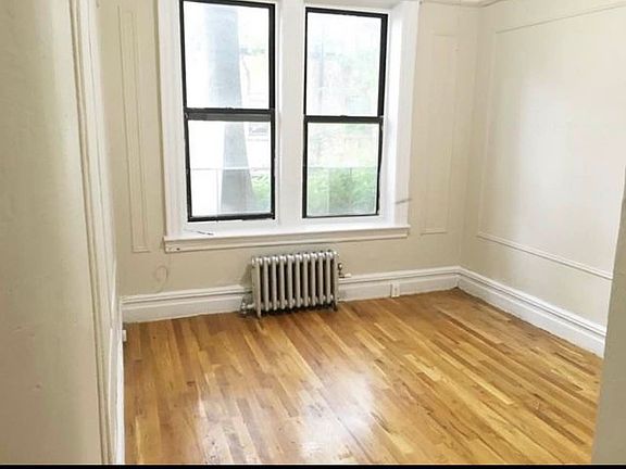 2nd image of 110 Empire Blvd APT 5
