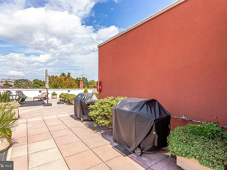 1115 Cameron St #208 — Photo 114