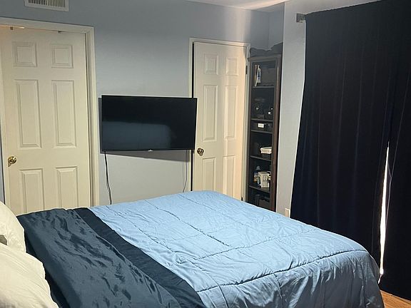 4th image of 210 E Plymouth St APT 5