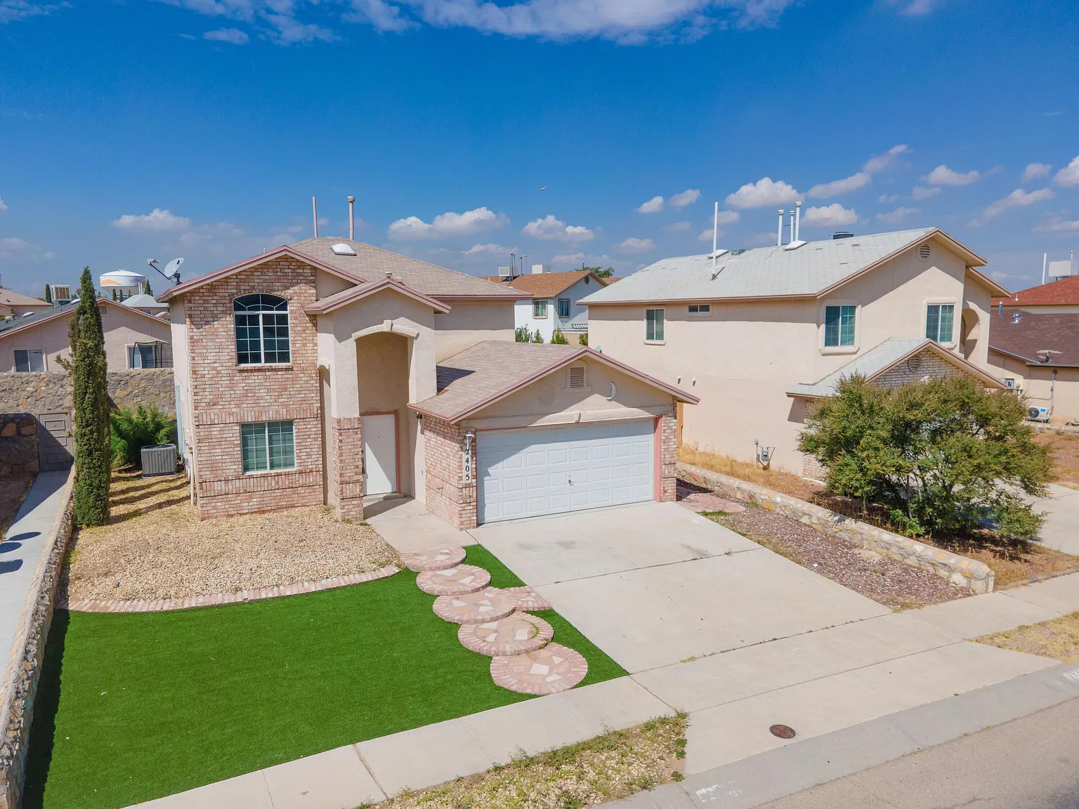 3 bed, 3.0 bath, 1480 sqft, $1,750 — Photo 2