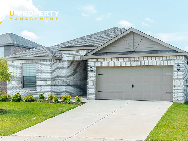 1817 Dahlia Way — Photo 2