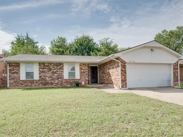 9704 NE 2nd St, Midwest City, OK 73130