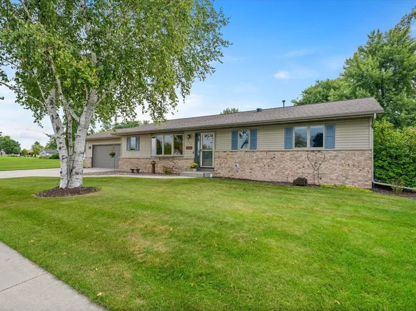 325 North 15th STREET, Oostburg, WI 53070