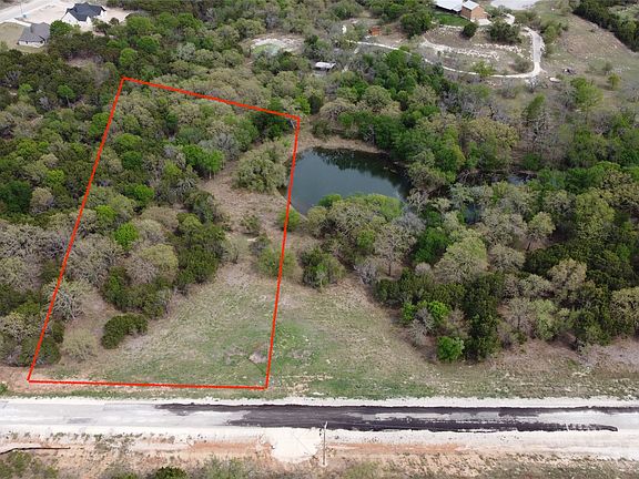 3rd image of 1033 Cree Crossing Rd
