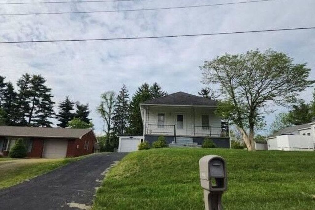Real estate listing image