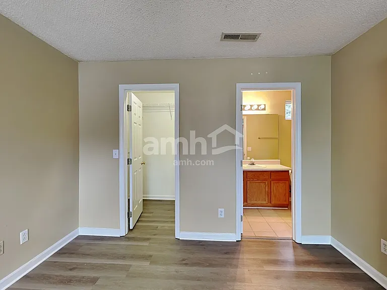225 Chilmark Ridge Dr — Photo 10