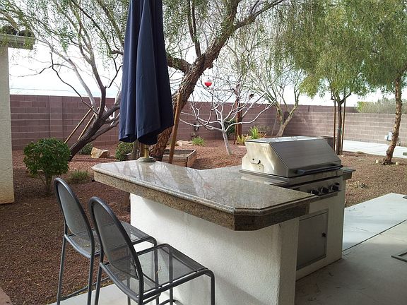 Outdoor Grill and Countertop