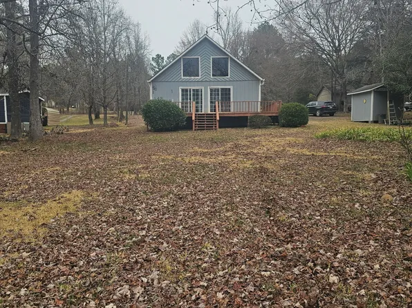 213 Landings Ln SW, Milledgeville, GA 31061