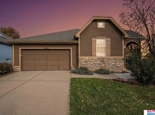 14658 Stone Ave, Omaha, NE 68116