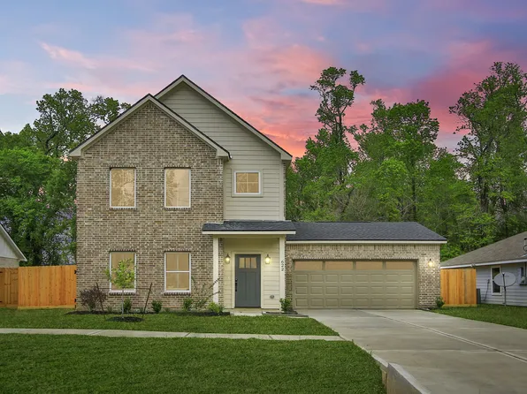 622 Luke St, Dayton, TX 77535