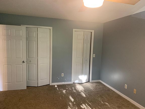 4th image of 13485 60th Pl N Unit 11
