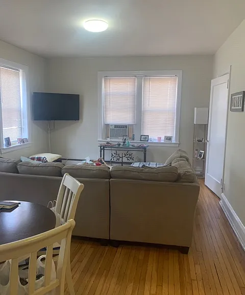 345 S 13th St #2A — Photo 4