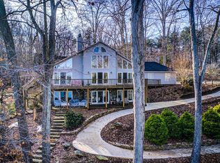 414 Dodee Ln, Union Hall, VA 24176