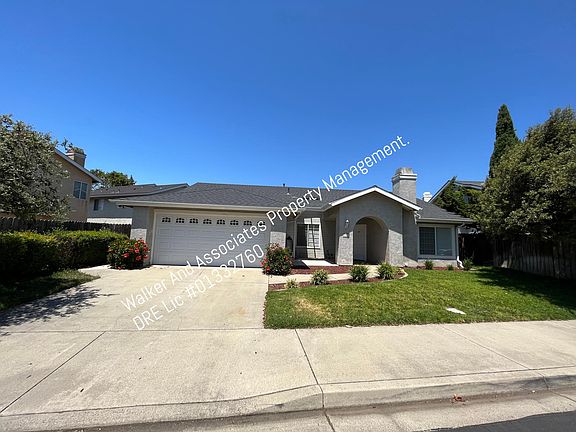 3rd image of 1376 Village Meadows Dr