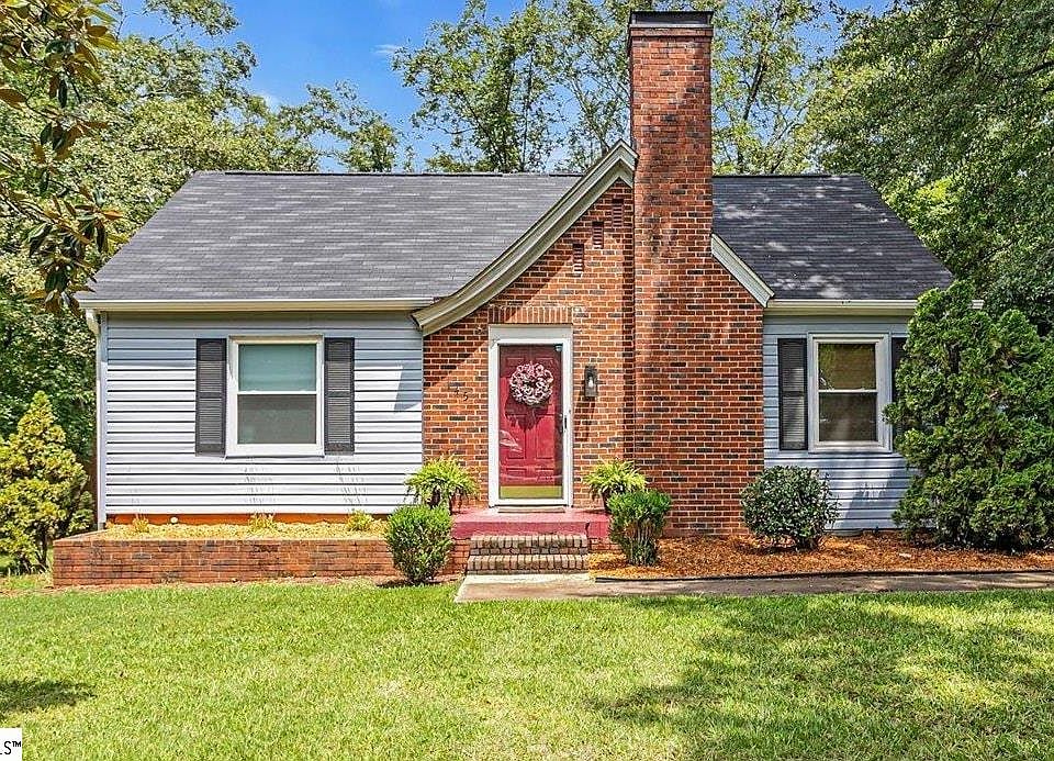 1st image of 145 Cambridge Cir