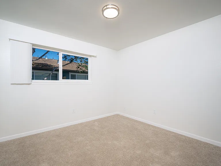 HIllcrest 3049 #2 1bed1 HIllcrest 3049 #2 1bed1