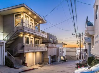 126 El Porto St APT B, Manhattan Beach, CA 90266