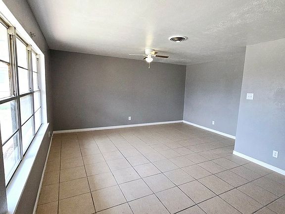 2nd image of 205 E Dormard Ave