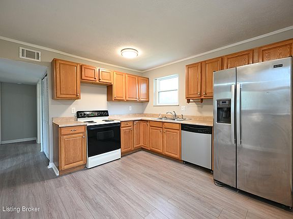 5th image of 2400 Kings Cross Ct