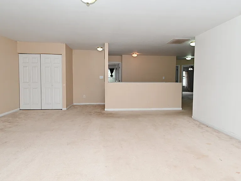 1043 Rentham Ln — Photo 39