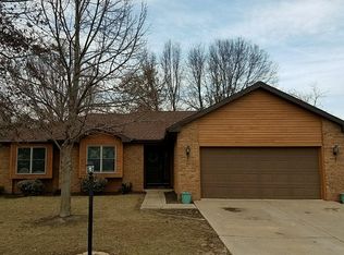 9447 W Guinivere Dr, Mapleton, IL 61547