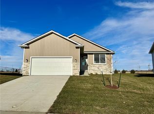 1145 Hamilton Rd, Waukee, IA 50263