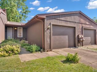 210 Mary St, Flushing, MI 48433