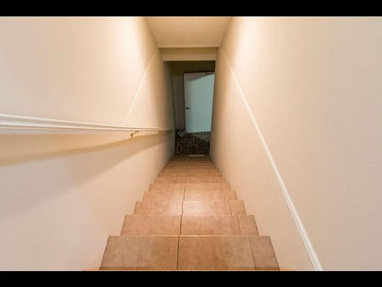 2307 Mira Vista Ave #108 — Photo 6
