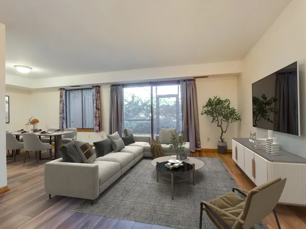 2829 Century Harbor Rd APT 2, Middleton, WI 53562