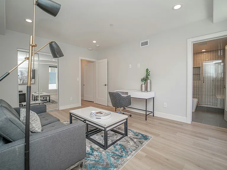 2115 Holly Dr #2115 — Photo 6