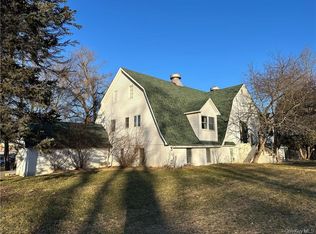 15 Kelly Ln APT D, Pine Bush, NY 12566