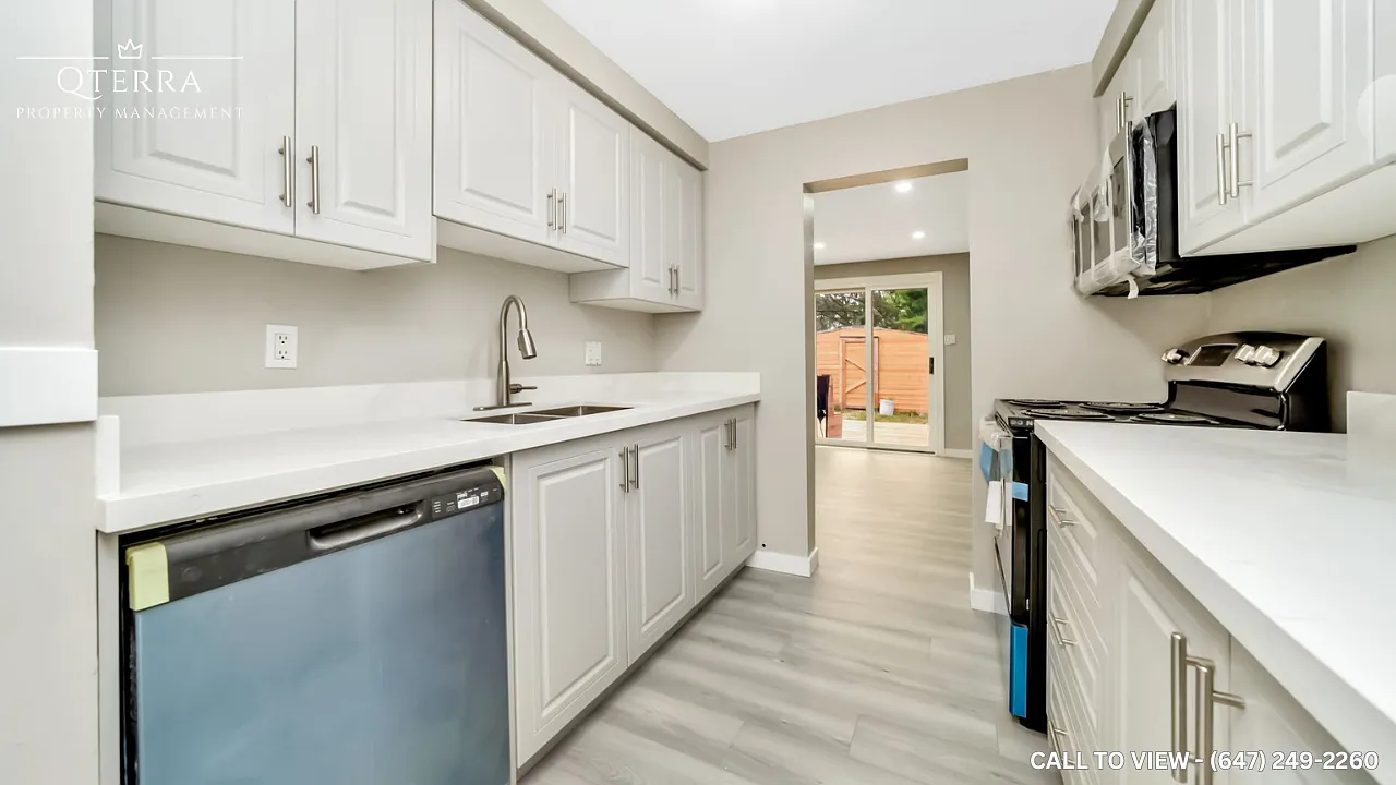 3 bed, 1.5 bath, 1200 sqft, $2,599 — Photo 2