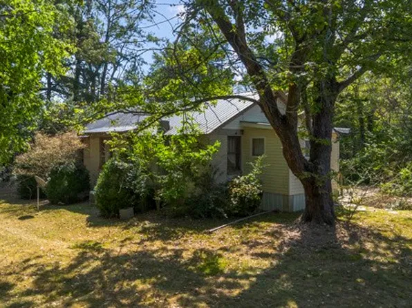 136 Dills Ln, Old Fort, TN 37362