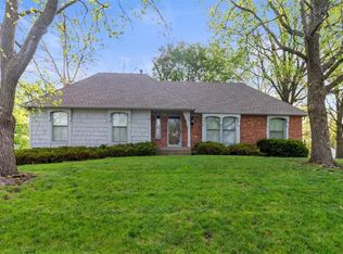 401 S Sunset Ln, Raymore, MO 64083