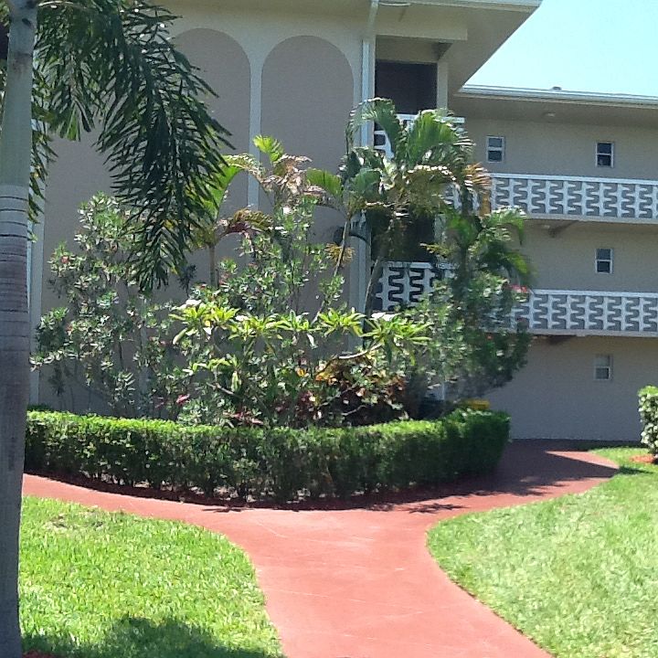 1st image of 2811 Garden Dr S APT 203