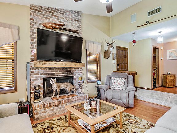 4th image of 234 Coventry Ct