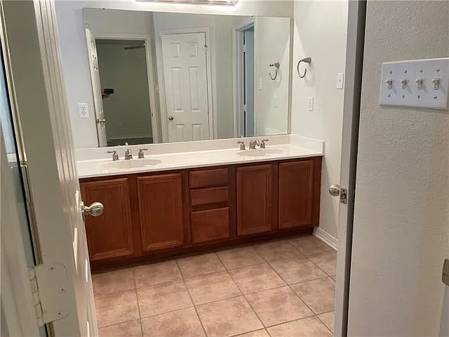 538 Moore Blvd — Photo 13
