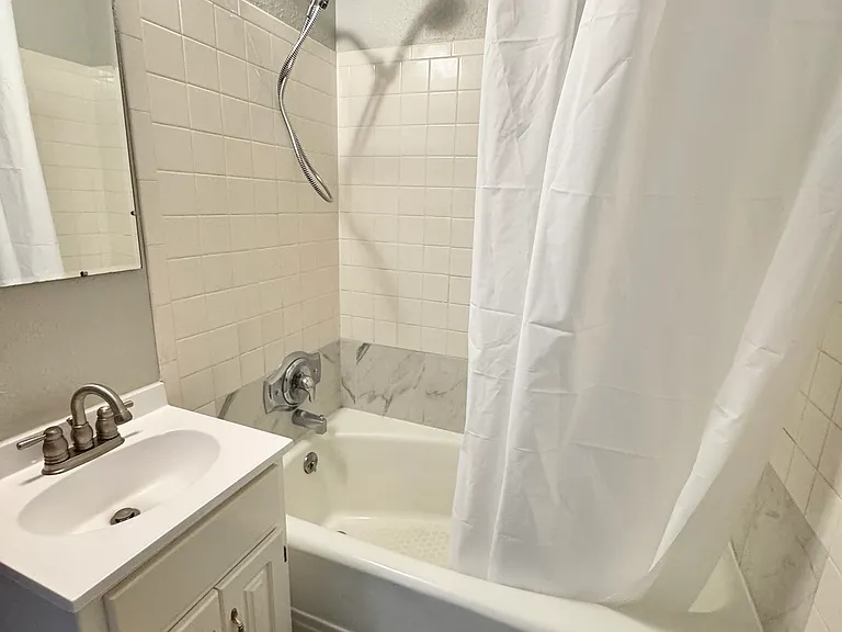 1091 Helena Ave — Photo 7