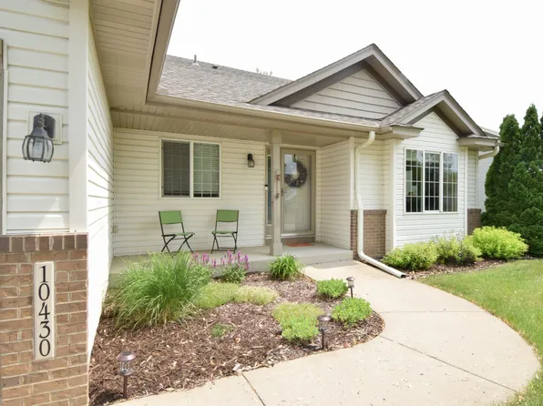 10430 Kalen Dr NE, Hanover, MN 55341