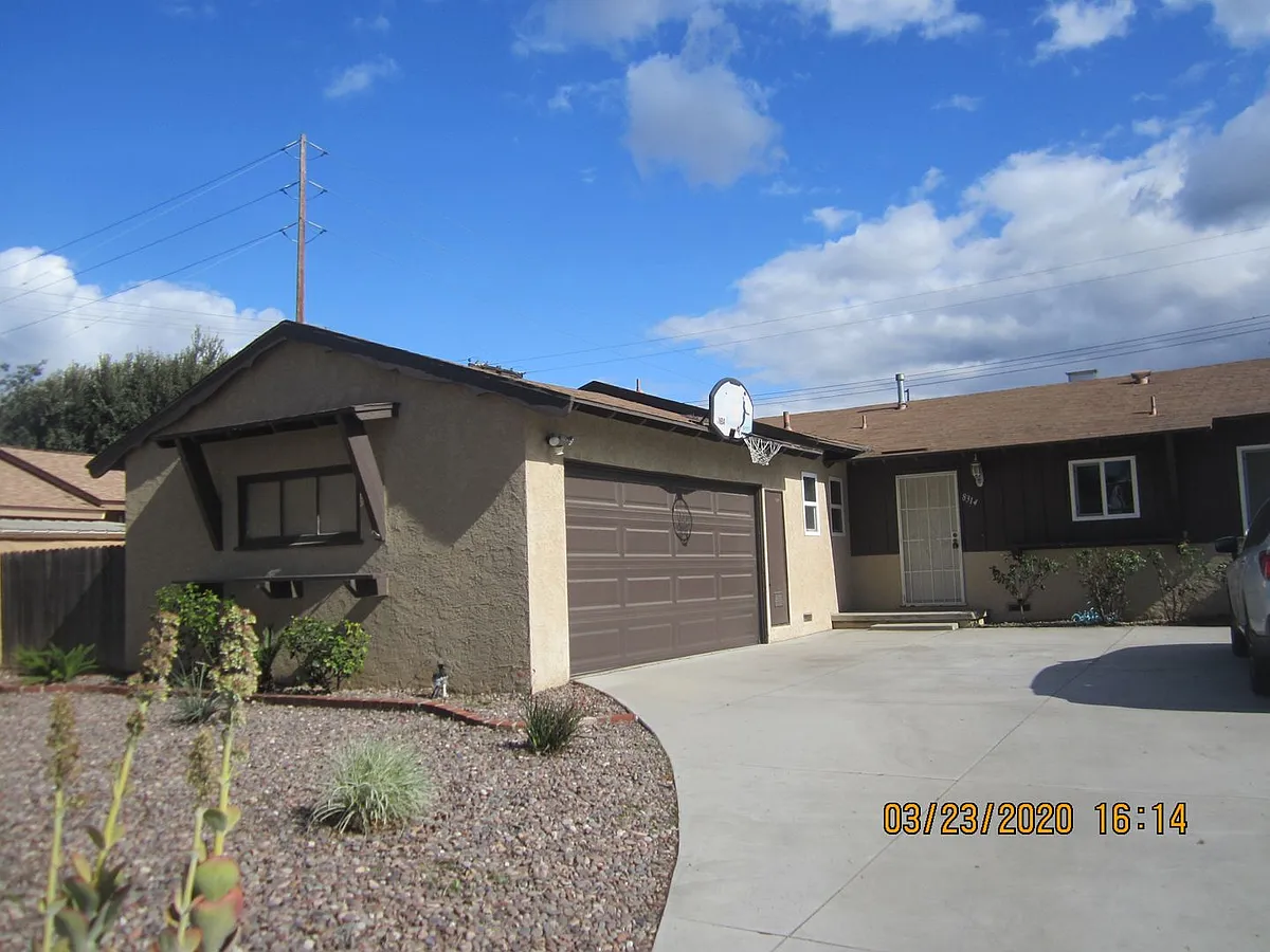 Building Photo - 8314 Camelia Dr