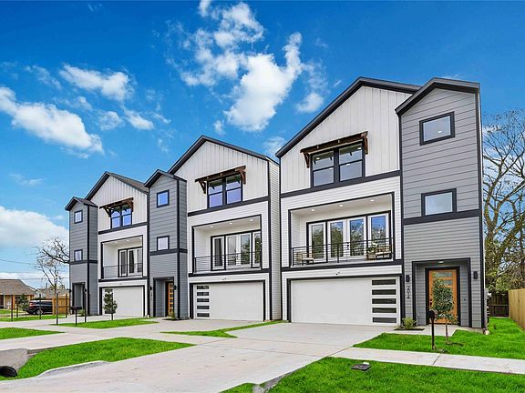 2nd image of 2012 Yates St