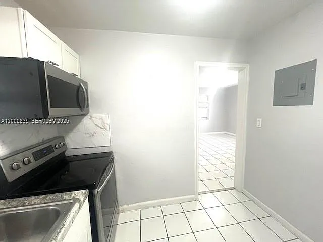 504 N 57th Ave #NORTH — Photo 9