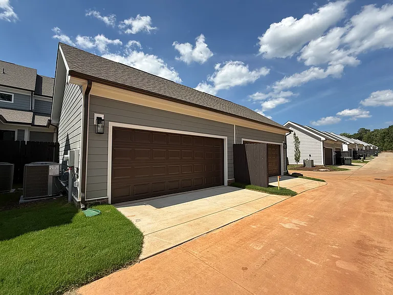 10211 Rainier Trail Dr NW — Photo 52