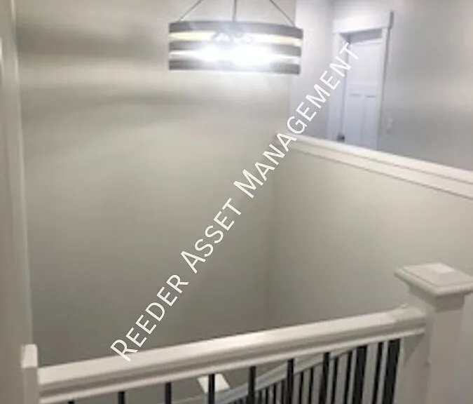 643 E Old Post Office Rd — Photo 5