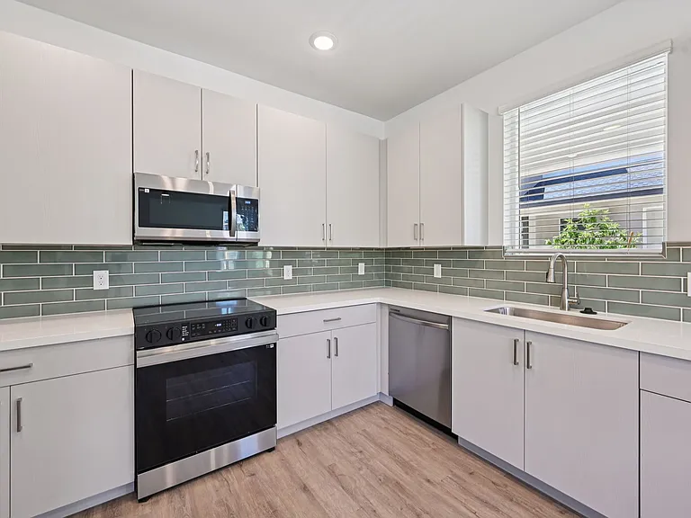 Agave Townhomes — Photo 16