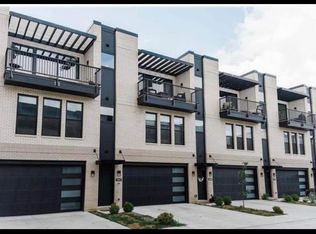 938 12th St #1, Des Moines, IA 50309