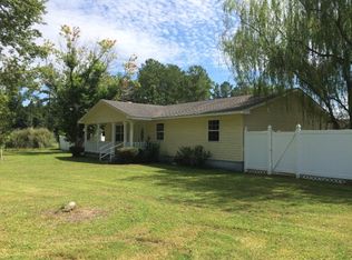 706 Pennick Rd, Brunswick, GA 31525