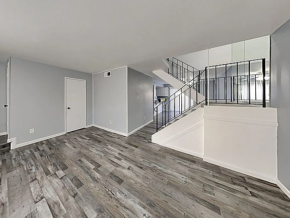 3rd image of 6453 Donegal Dr